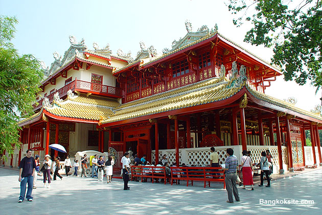 BangPaIn104L.JPG (148401 bytes)