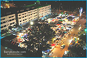NightMkt_175.jpg (14015 bytes)