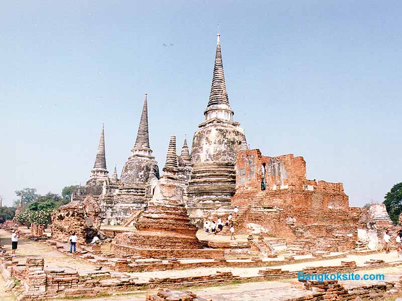 Ayutthaya1.jpg (78165 bytes)