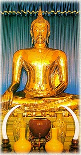 GoldenBuddha1.jpg (26223 bytes)