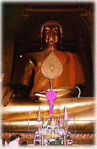 BuddhaImage2L.jpg (16097 bytes)