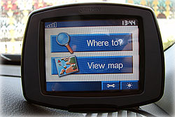 GPS2_250.jpg (16350 bytes)