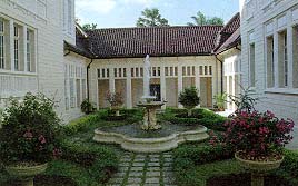 PJ400F.jpg (19360 bytes)