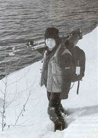 Photographer2H.jpg (22051 bytes)