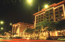 Night18.jpg (16417 bytes)