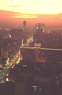 Night5.jpg (10692 bytes)