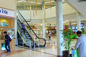 Airport11.JPG (22764 bytes)