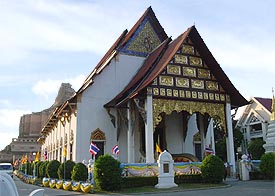 ChediLuang102.JPG (22571 bytes)