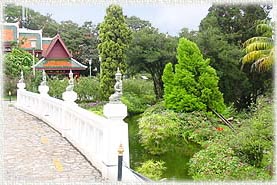 PhupingPalace2B.JPG (26884 bytes)