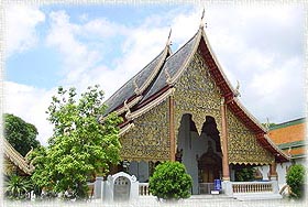 WatChiangMun5B.JPG (24450 bytes)