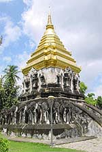 WatChiangMun7B.JPG (16151 bytes)