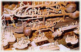 WoodCarving04A.JPG (29879 bytes)