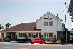 Bangsaen4_250.jpg (14270 bytes)