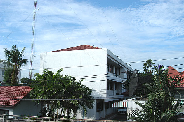 Dsc_0289LH.JPG (92528 bytes)