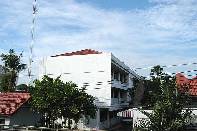 Dsc_0291LH.jpg (89046 bytes)