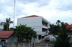 Dsc_1012M.JPG (18082 bytes)