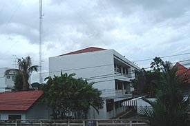 Dsc_1015M.JPG (15224 bytes)