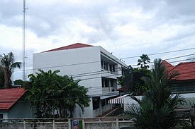 Dsc_1016M.JPG (17810 bytes)