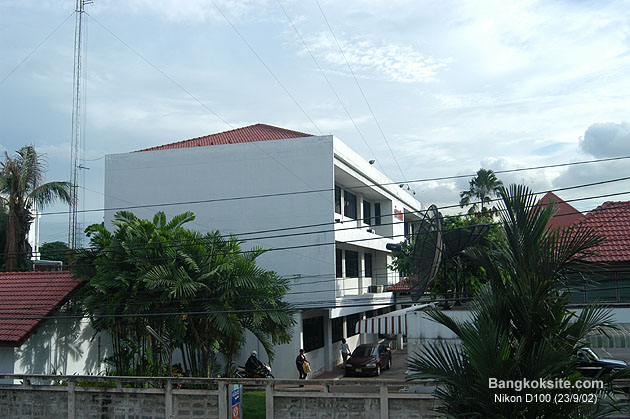 Dsc_1021LH.JPG (81437 bytes)