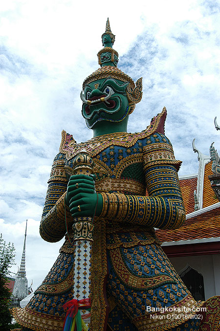 Dsc100WatArun1.JPG (143489 bytes)