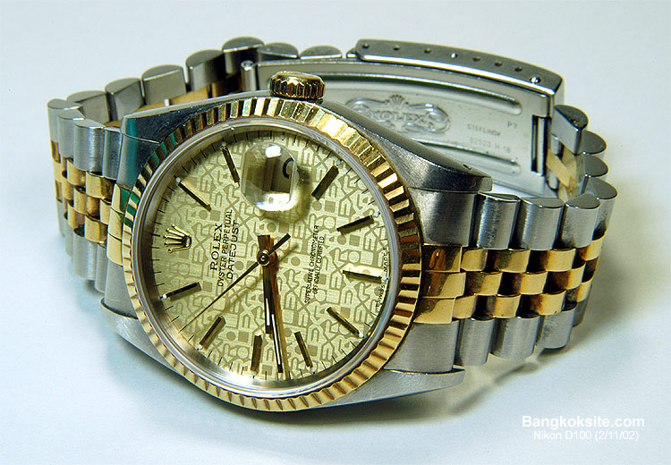 D100Rolex1.jpg (138835 bytes)
