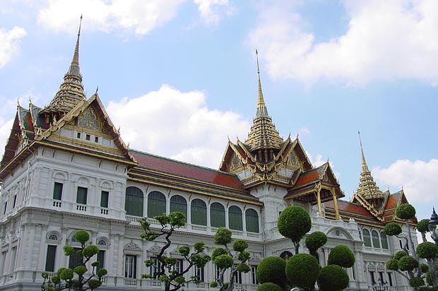 GrandPalace1142.JPG (64545 bytes)