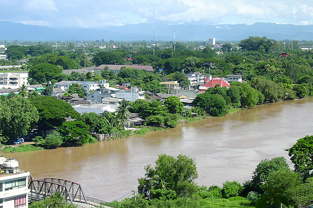 MaePing.JPG (119762 bytes)