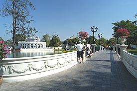 BPIView8.jpg (16270 bytes)