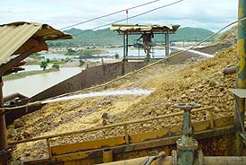 Mine1.JPG (23745 bytes)