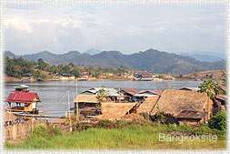 MonBridge3.jpg (16118 bytes)