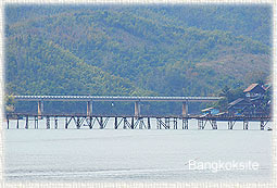 MonBridge4.jpg (15309 bytes)