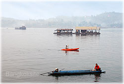 Sangkhlaburi6_250.jpg (8885 bytes)