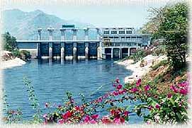 ThaTungNaDam.jpg (21043 bytes)
