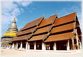 LampangLuang5.jpg (23450 bytes)