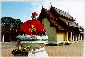 LampangLuang6.jpg (23040 bytes)