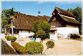 LampangLuang9.jpg (28146 bytes)