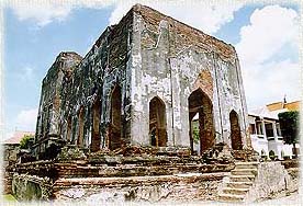 Lopburi13A.JPG (27628 bytes)