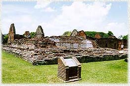 Lopburi15A.JPG (19541 bytes)