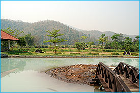 HotSpring3.jpg (20350 bytes)
