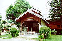 WatKamKo3.jpg (18711 bytes)