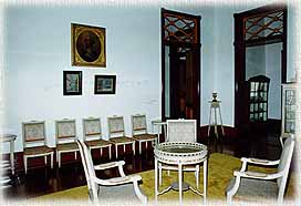 MuseumBdg16D.jpg (16112 bytes)