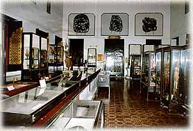 MuseumBdg7.jpg (20825 bytes)