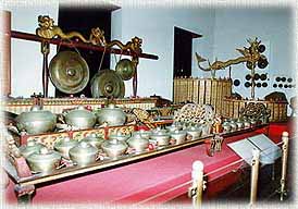 Musical1A.jpg (21162 bytes)