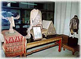 Textile1A.jpg (20908 bytes)