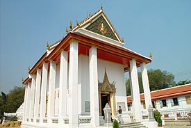 KohKret107.JPG (19274 bytes)