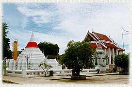 WatPoramai02B.JPG (18277 bytes)