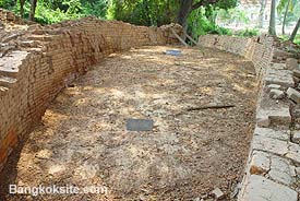 AncientKiln4.JPG (25855 bytes)