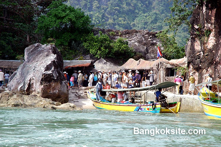 PNG8521L_750.jpg (154315 bytes)