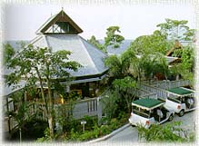 Phuket2.jpg (18394 bytes)