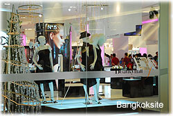 SiamPara4.jpg (19803 bytes)